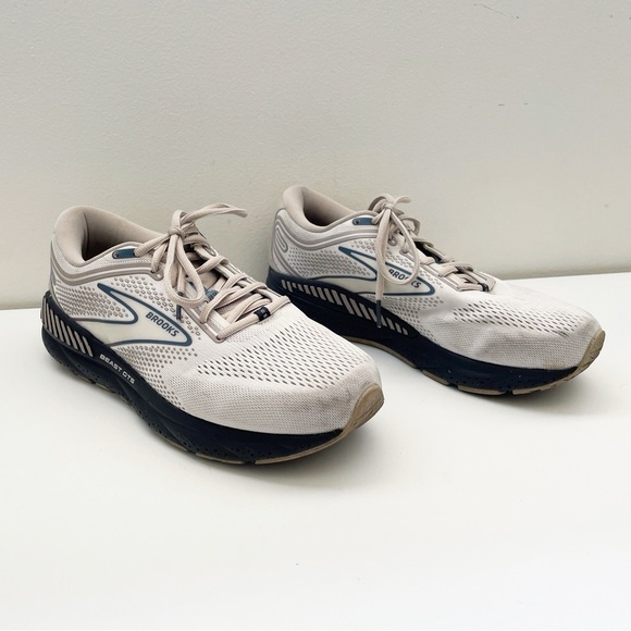 Brooks Beast GTS 23 Men 8 wide Chateau Grey White Sand Blue running gym work out main image 7